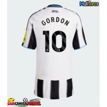 Camisa de Futebol Newcastle United Anthony Gordon #10 Equipamento Principal Mulheres 2025-26 Manga Curta